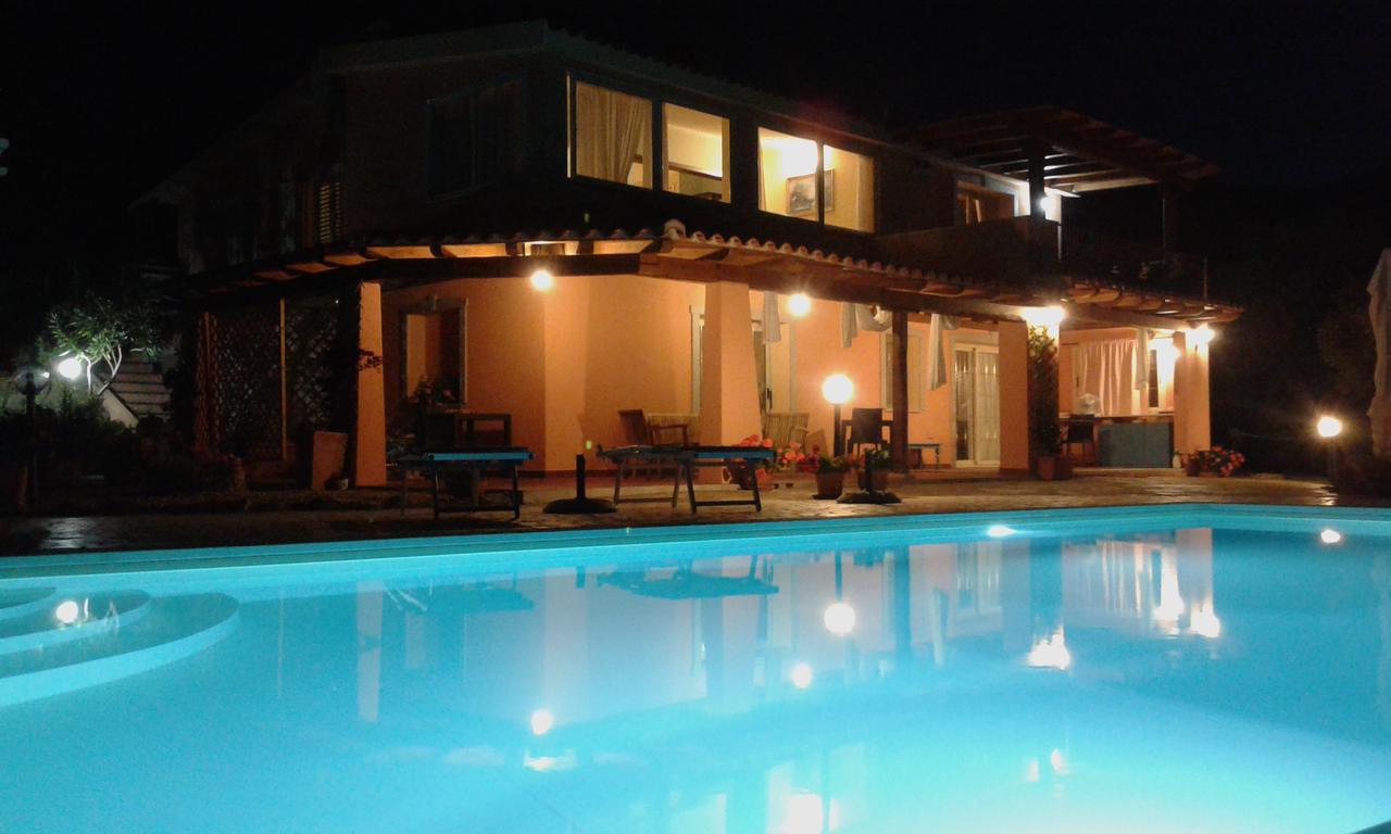 Li Muntigeddi Ξενοδοχείο San Teodoro  Εξωτερικό φωτογραφία