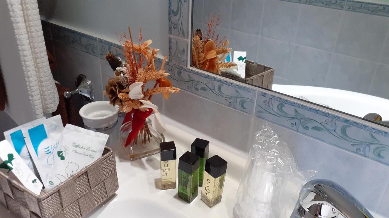 Li Muntigeddi Ξενοδοχείο San Teodoro  Εξωτερικό φωτογραφία
